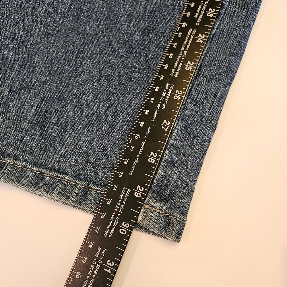 Gloria Vanderbilt Amanda High Rise Tapered Jeans Medium Wash Womens Plus 24W - Picture 3 of 9